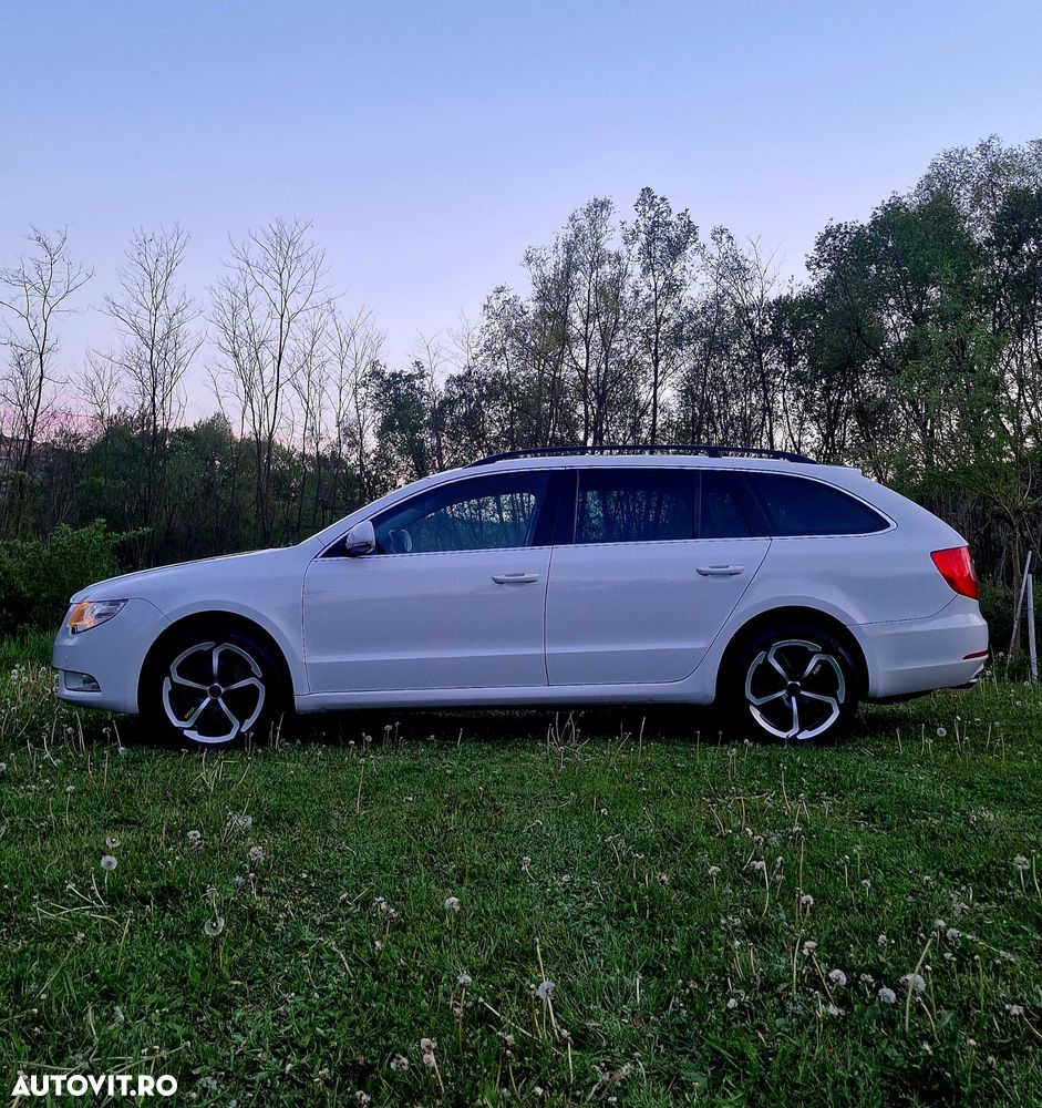 Skoda Superb 2.0 TDI DSG Elegance - 2