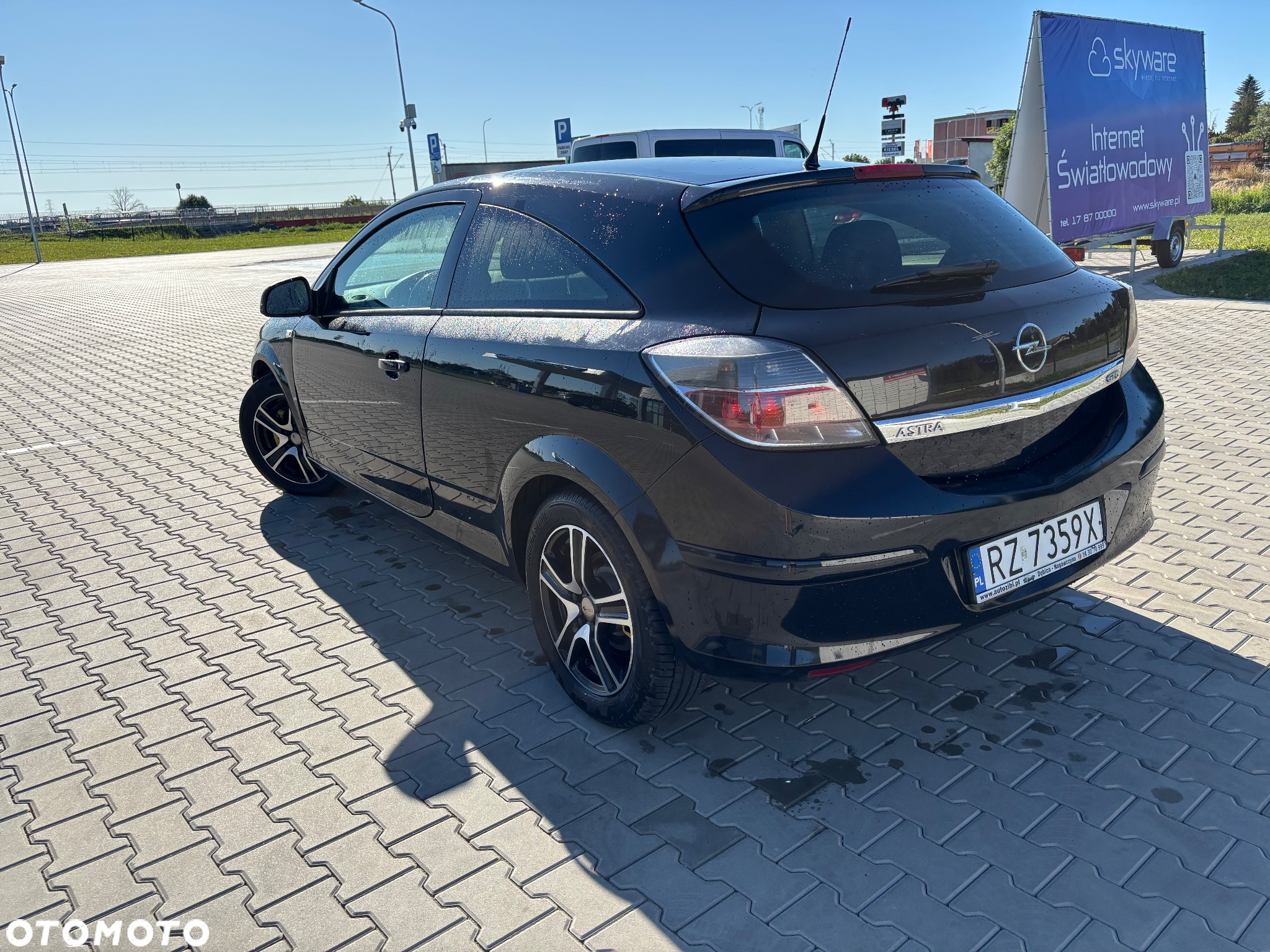 Opel Astra GTC 1.4 - 5