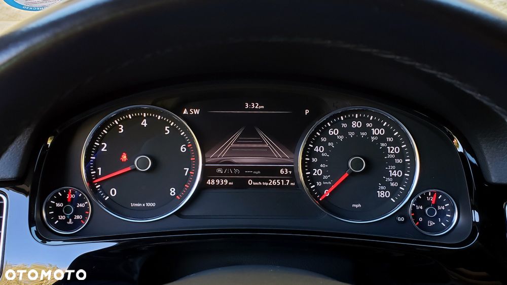 Volkswagen Touareg - 19