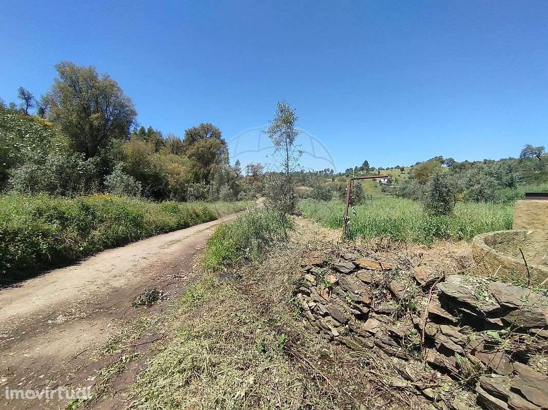 Terreno  para venda - Grande imagem: 2/4