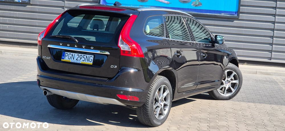 Volvo XC 60 D3 Drive-E Ocean Race - 8