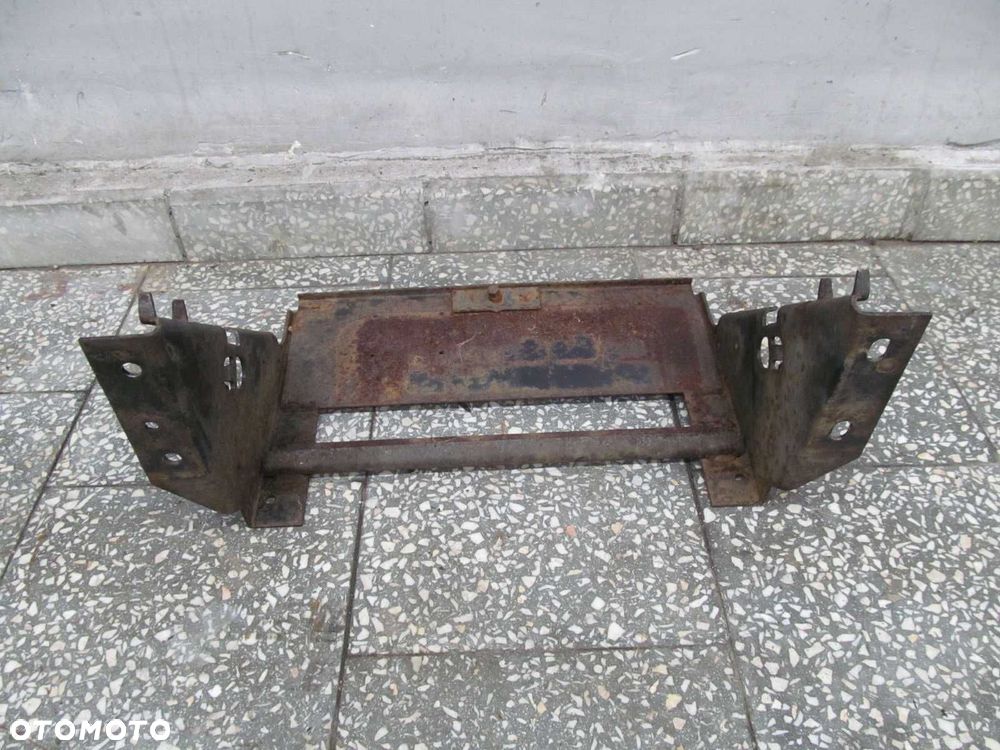 NISSAN CABSTAR MAXITY NT400 PODSTAWA AKUMULATORA  07-18 - 4