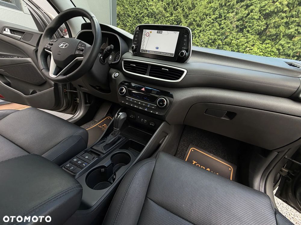Hyundai Tucson 2.0 CRDI 4WD Automatik Premium - 16
