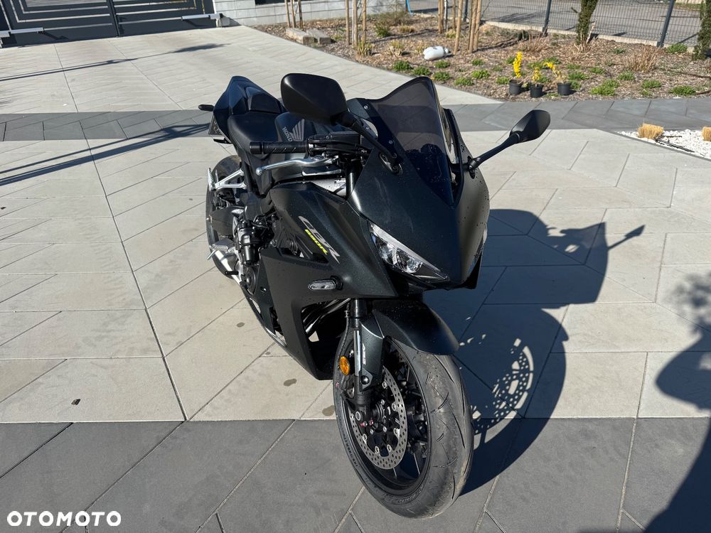 Honda CBR - 3