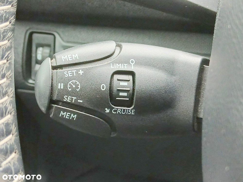 Peugeot 308 1.2 PureTech Active S&S - 21