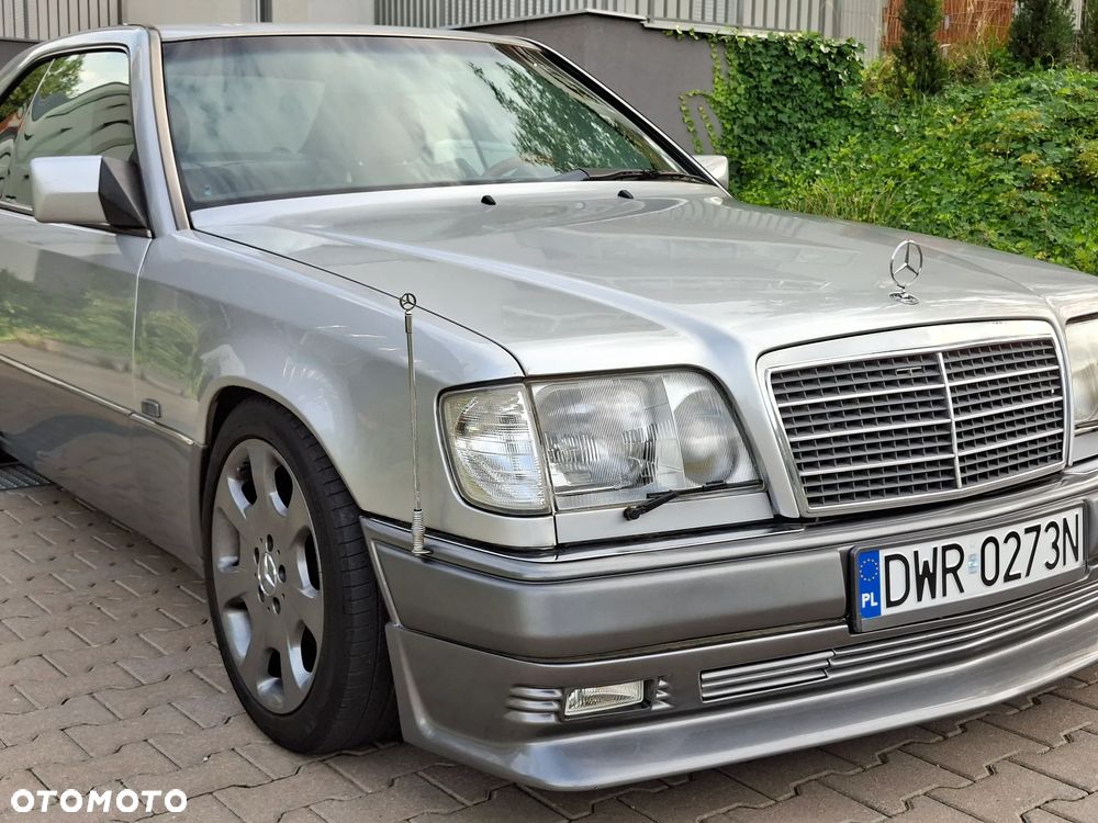 Mercedes-Benz Klasa E 200 - 9