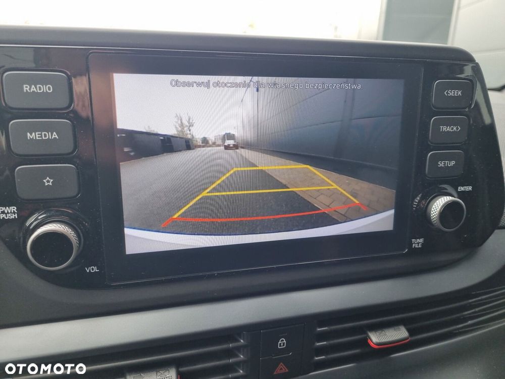 Hyundai i20 - 17