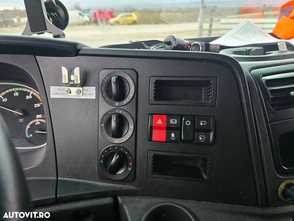 Mercedes-Benz ATEGO - 11