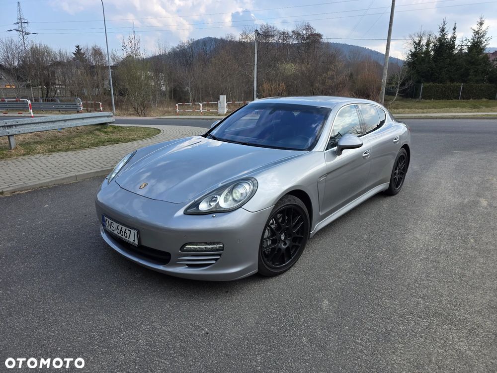 Porsche Panamera 4S - 1