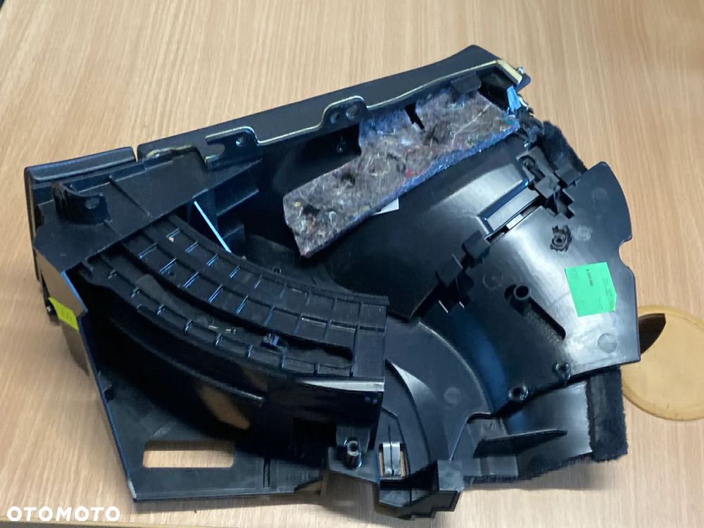 UCHWYT NA KUBKI NAPOJE OSŁONA DESKI KONSOLI EUROPA MERCEDES CLK II C209 04R - 4