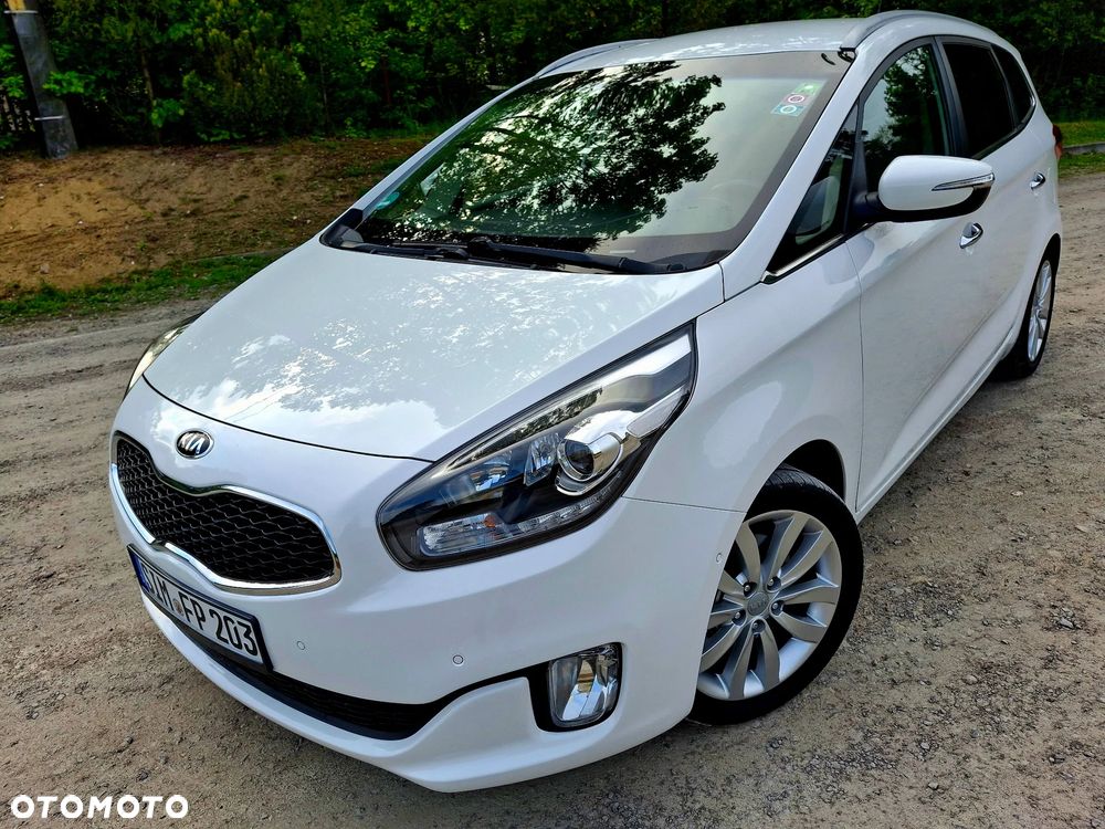 Kia Carens 1.6 GDI Fifa World Cup Edition - 11