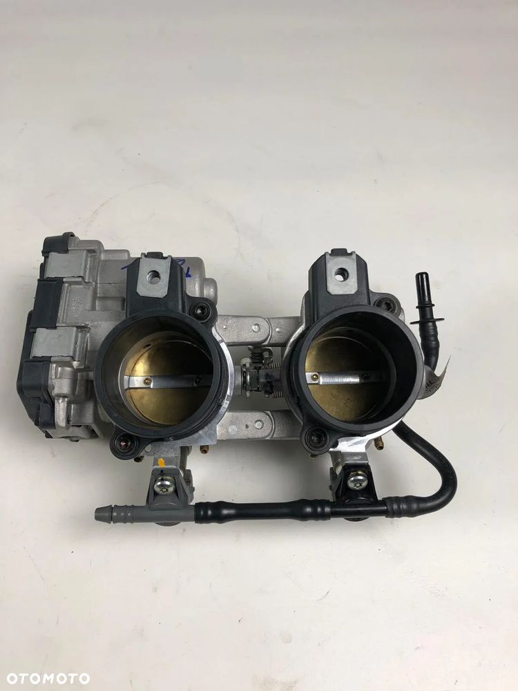 Aprilia RS 660 Tuono 660 20- Przepustnica Wtryski - 3