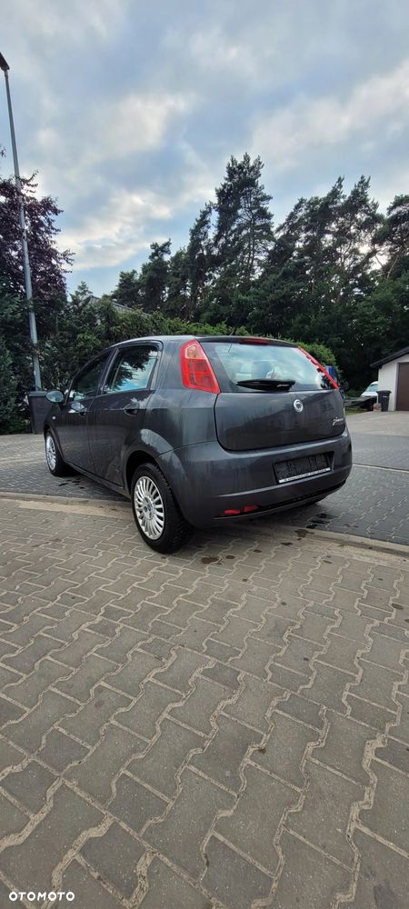 Fiat Grande Punto - 12