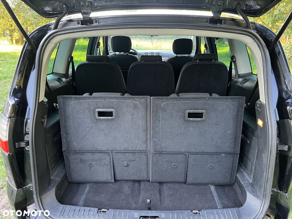 Ford S-Max - 7
