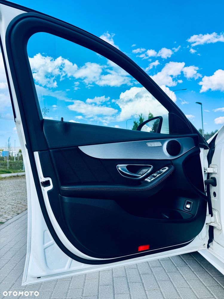 Mercedes-Benz Klasa C - 30