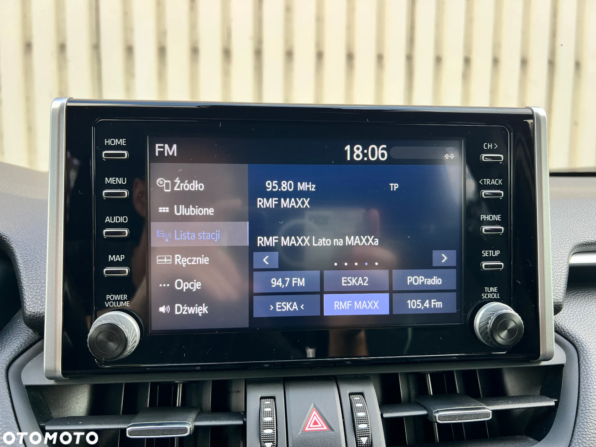 Toyota RAV4 2.5 Hybrid Comfort 4x2 - 32