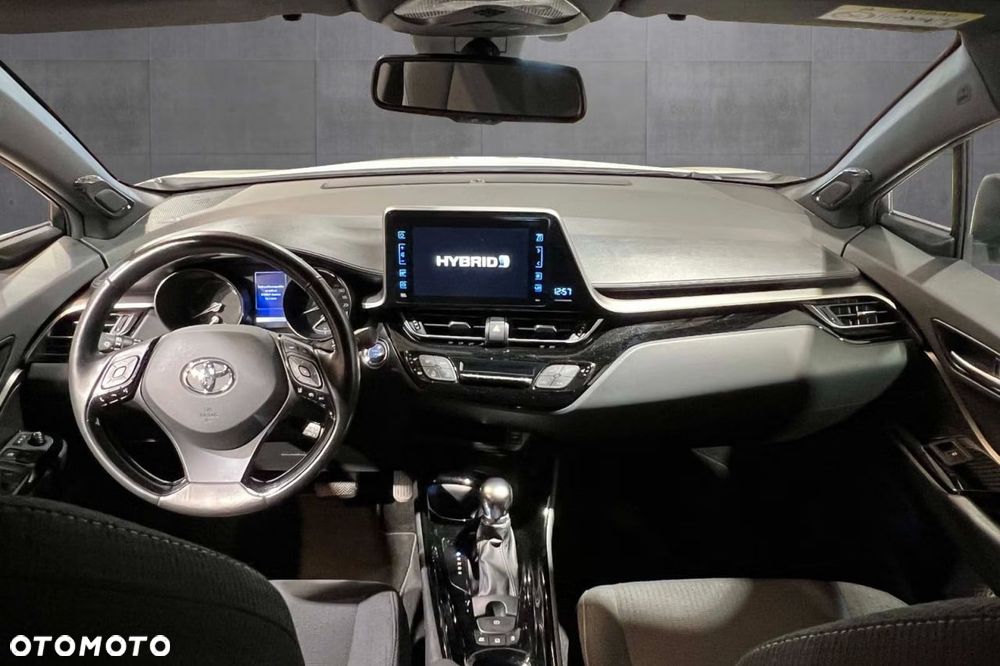 Toyota C-HR Lounge - 9