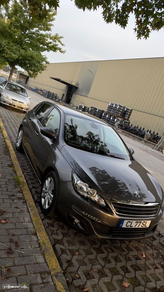 Peugeot 308 1.2 PureTech Business Line - 1