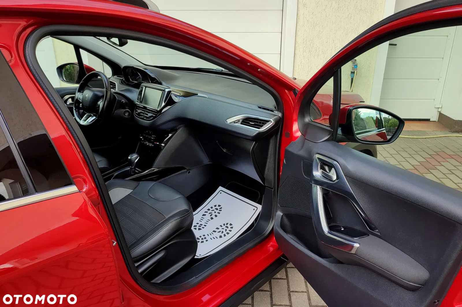 Peugeot 2008 PureTech 110 Stop&Start EAT6 Allure - 18