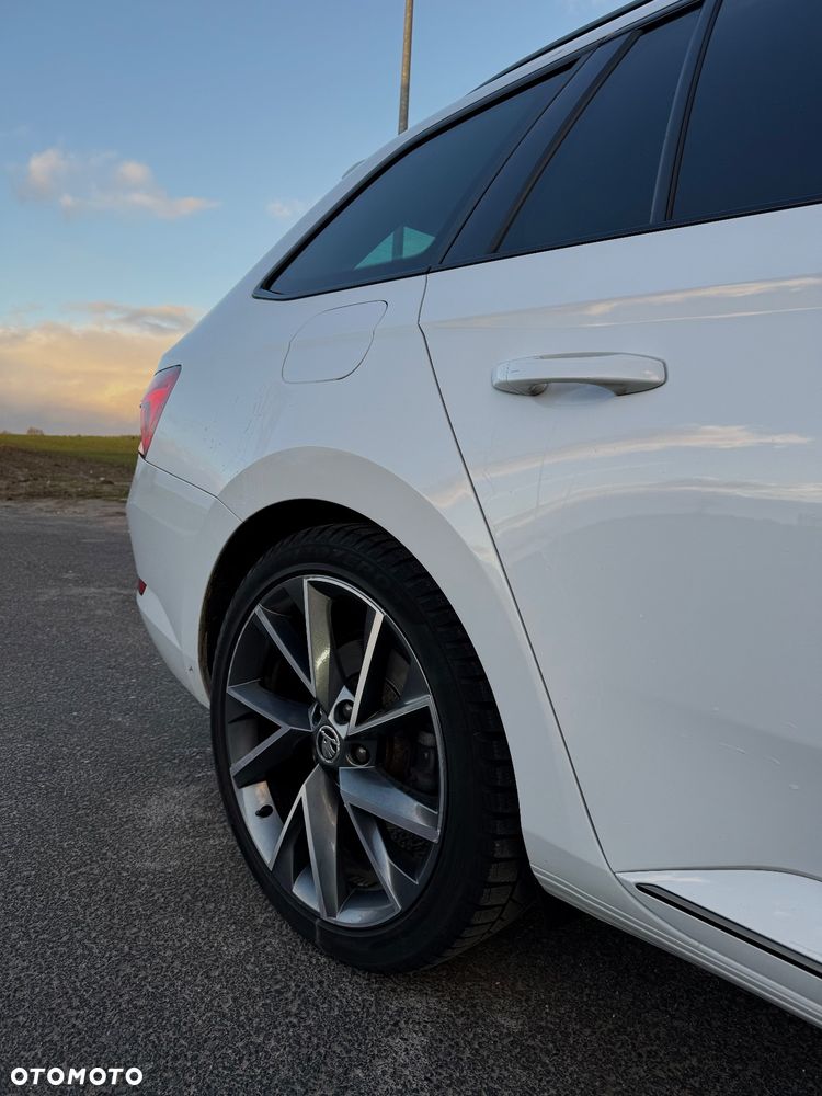 Skoda Superb 2.0 TSI Sportline DSG - 3