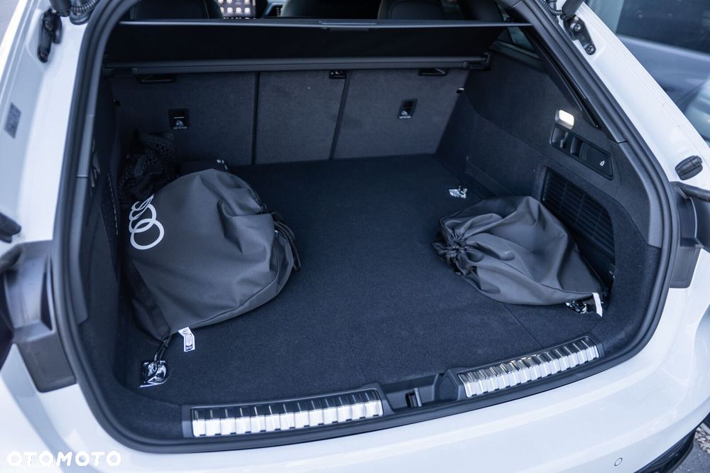 Audi A5 Avant - 11