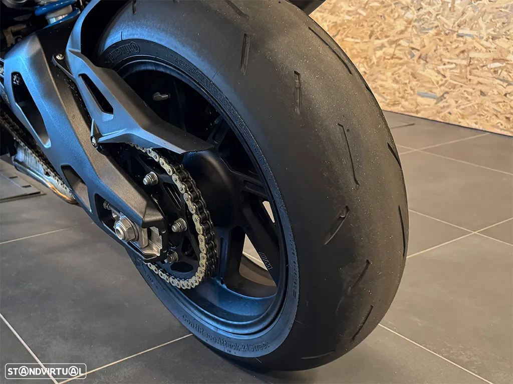 BMW M 1000 XR - 15