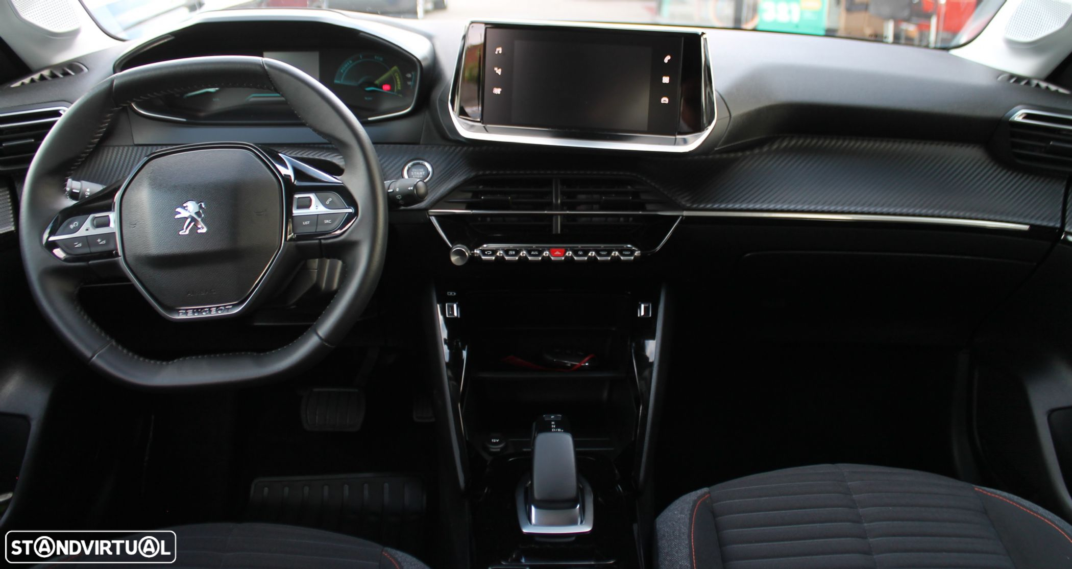 Peugeot e-208 - 11