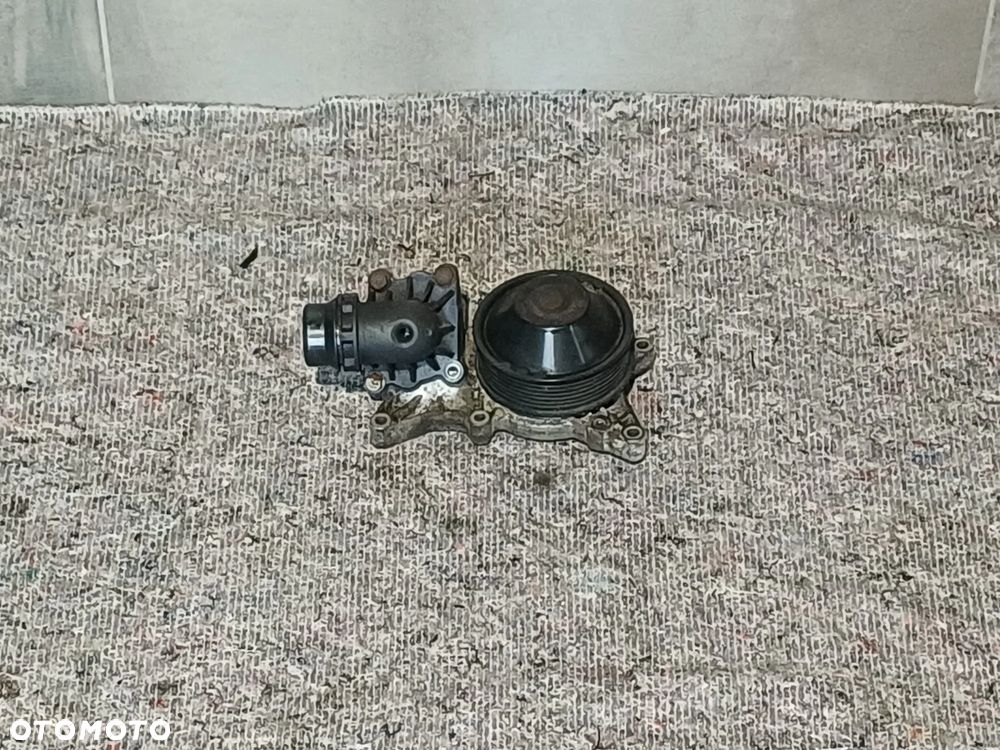 NR 12 Pompa wody do BMW X5 E70 3.0TDI 038842328 - 3