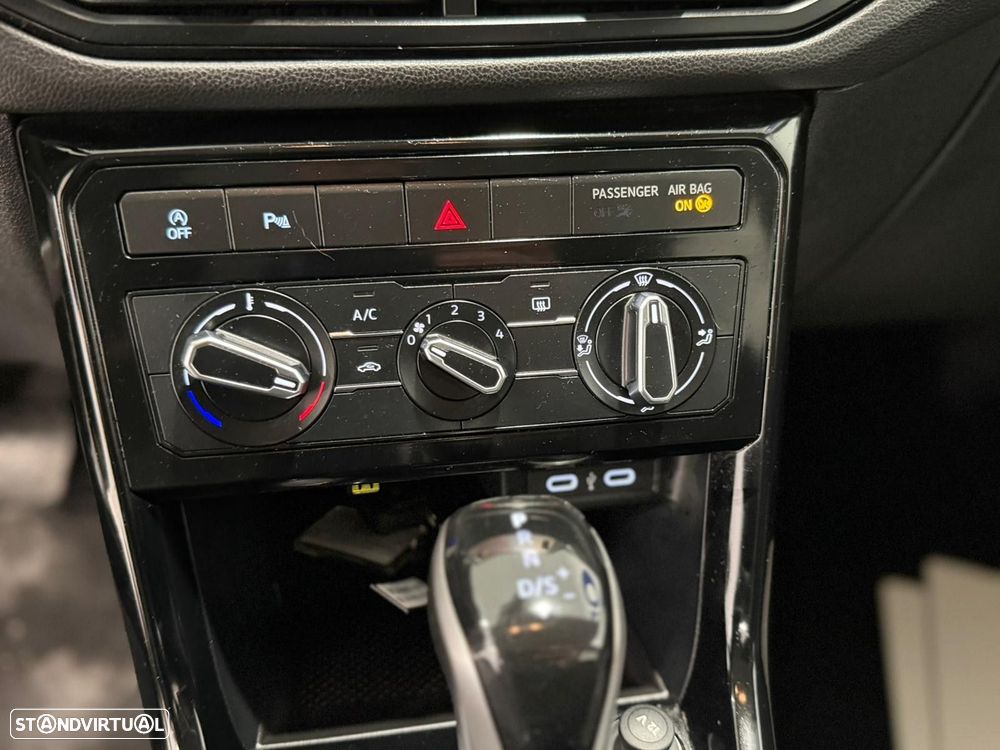 VW T-Cross 1.0 TSI Urban DSG - 10