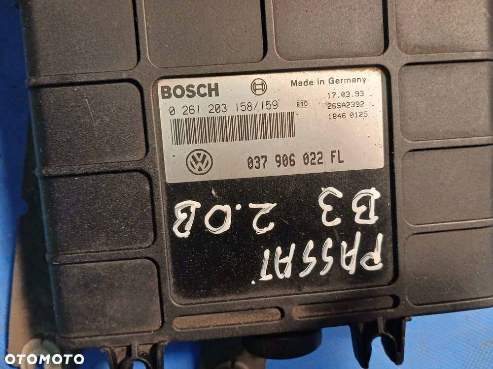 Sterownik silnika ECU Passat B3 2,0 B 037906022FL BOSCH 0261 203 158 /159 5WP4087 - 2