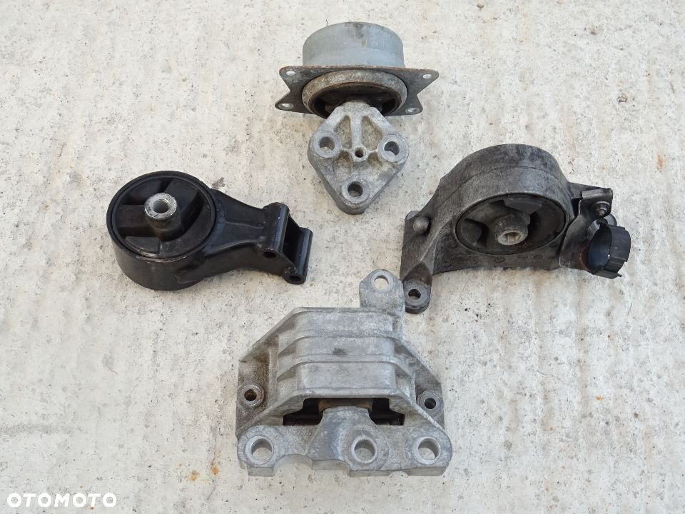 OPEL SIGNUM VECTRA C 3.0 CDTI Z30DT PODUSZKA SILNIKA PODUSZKI SKRZYNI BIEGÓW AF40 1,9 PRAWA LEWA PRZÓD TYŁ - 3