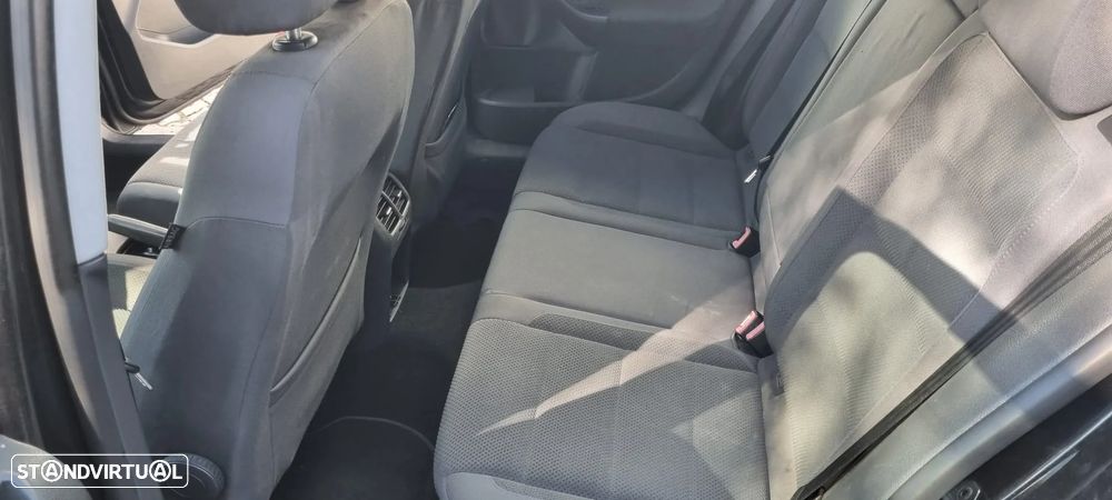 VW Golf Plus 1.9 TDi Confortline - 9