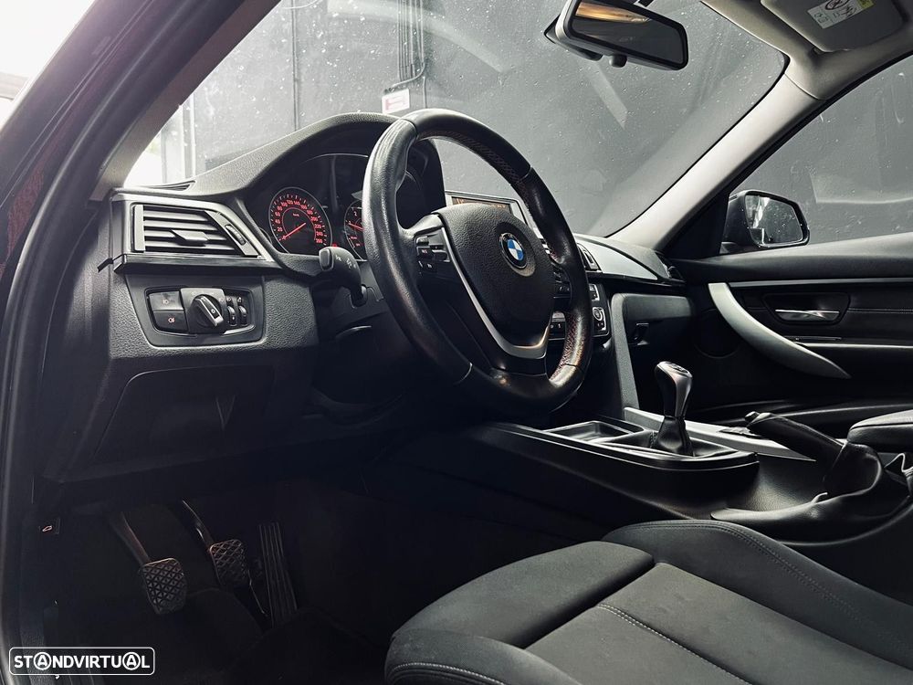 BMW 318 d Line Sport - 20