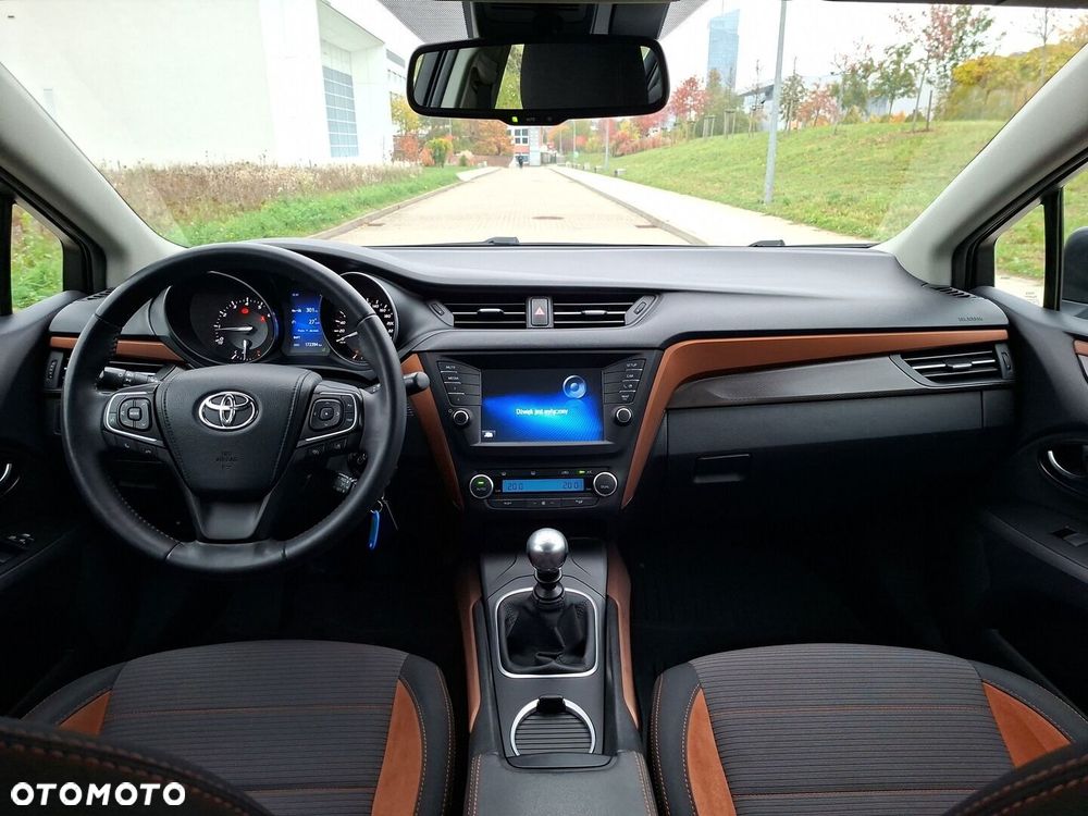 Toyota Avensis 2017
