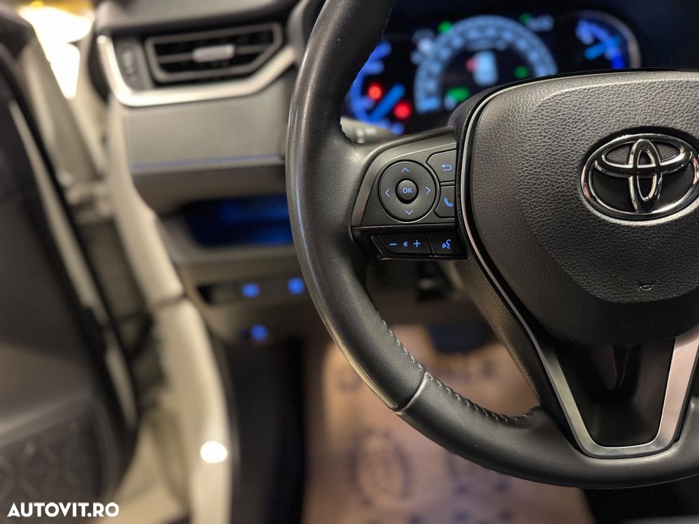 Toyota RAV4 - 16