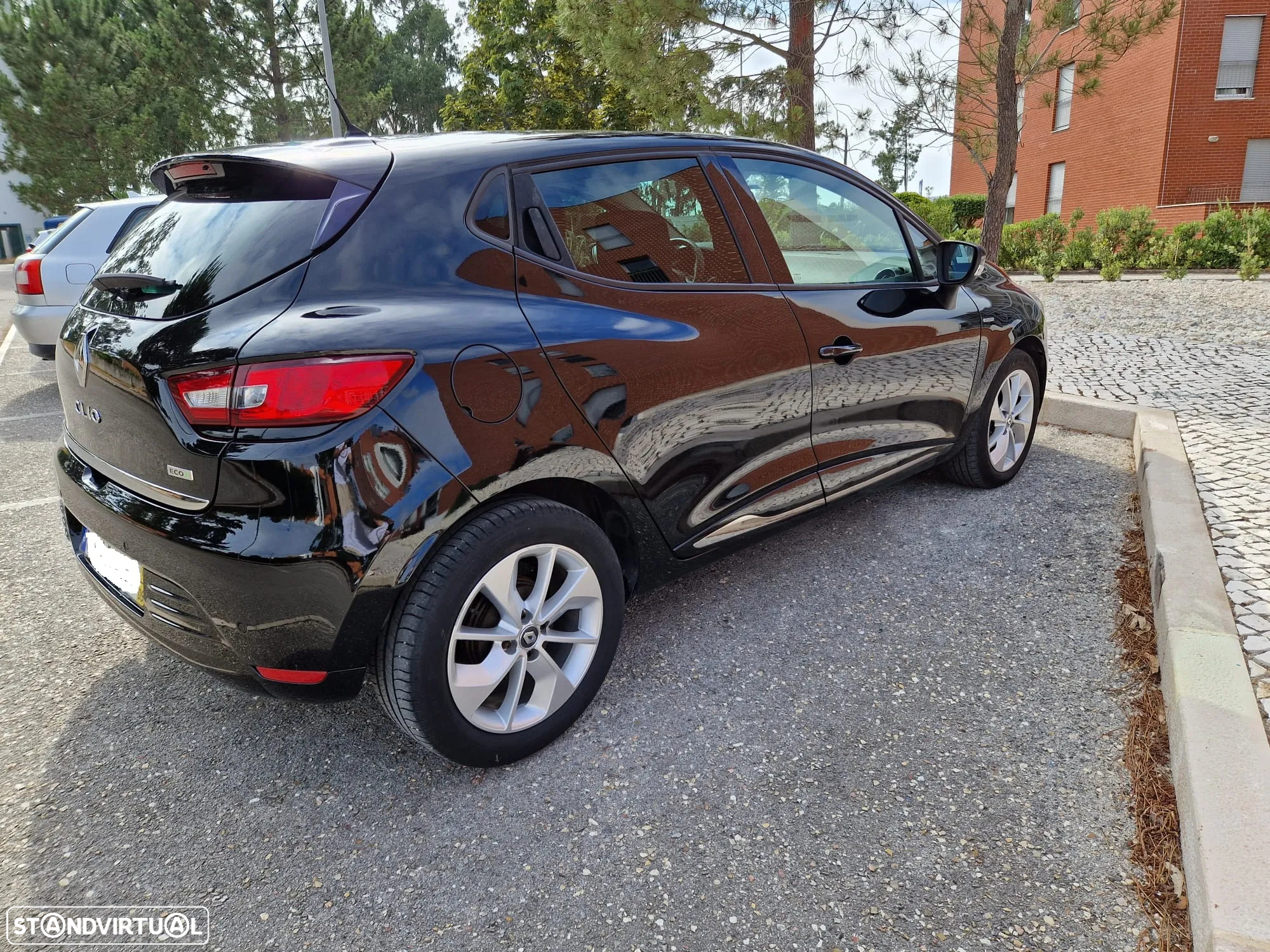 Renault Clio 1.5 dCi Limited - 19