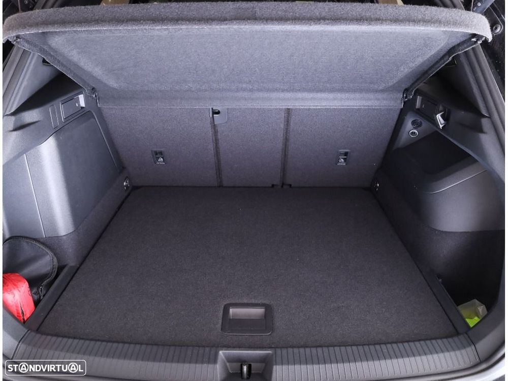 VW Tiguan 1.5 TSI eHybrid R-Line DSG - 11