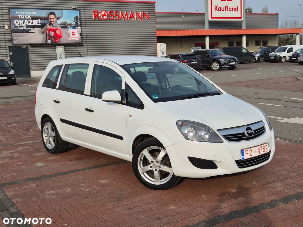 Opel Zafira - 1