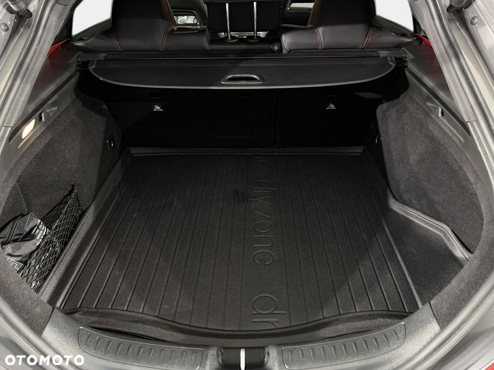 Mercedes-Benz CLA - 17