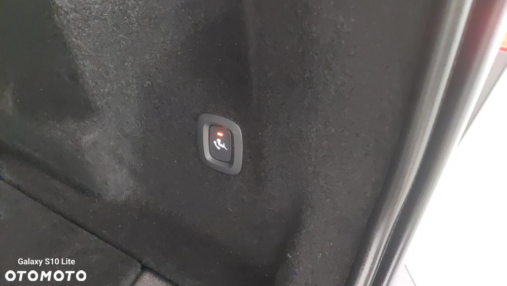 Volvo XC 60 B4 D Geartronic RDesign - 11