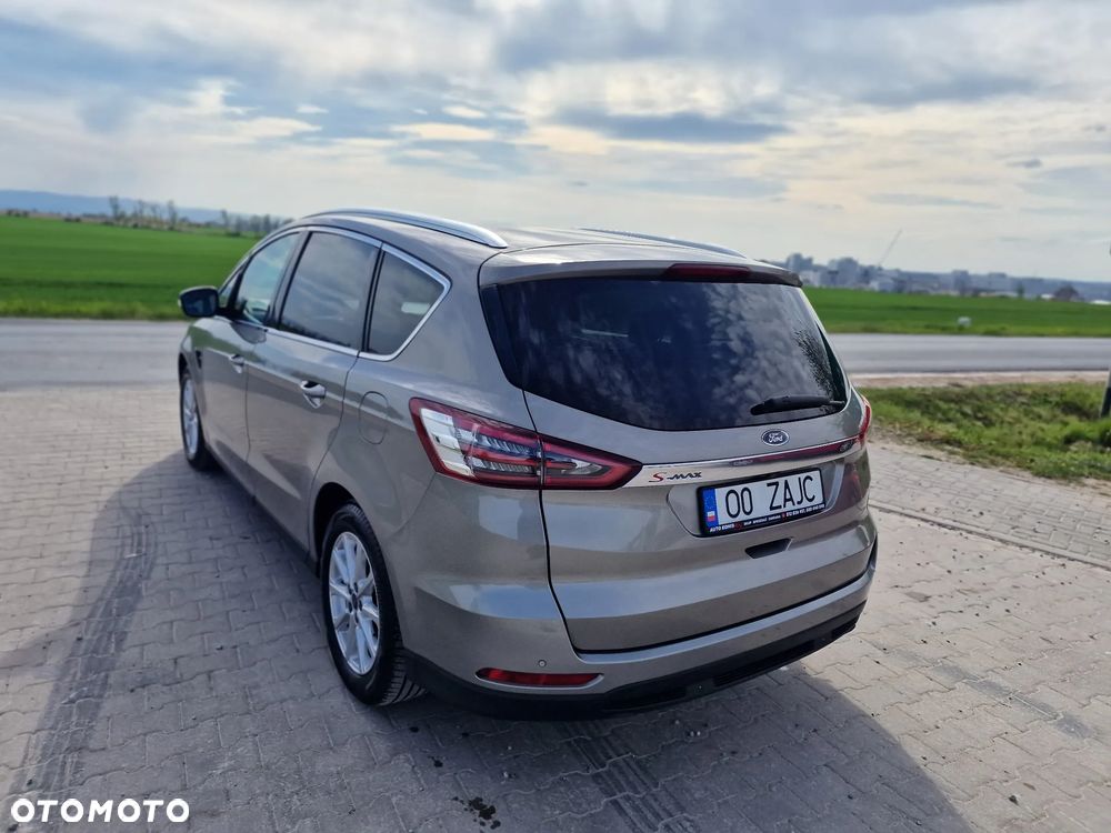 Ford S-Max 2.0 TDCi Titanium PowerShift - 15