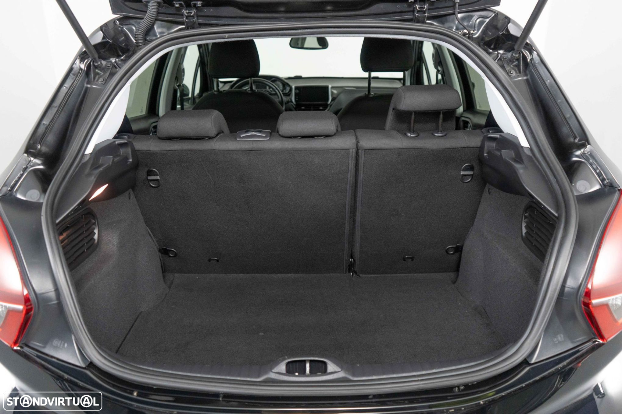 Peugeot 208 1.2 PureTech Allure EAT6 - 13
