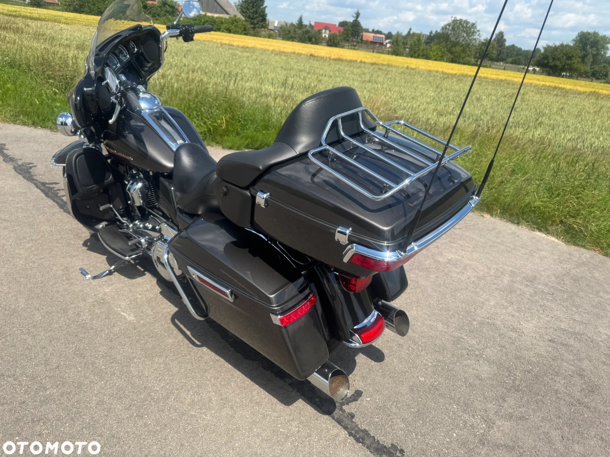 Harley-Davidson Touring Ultra Limited - 6