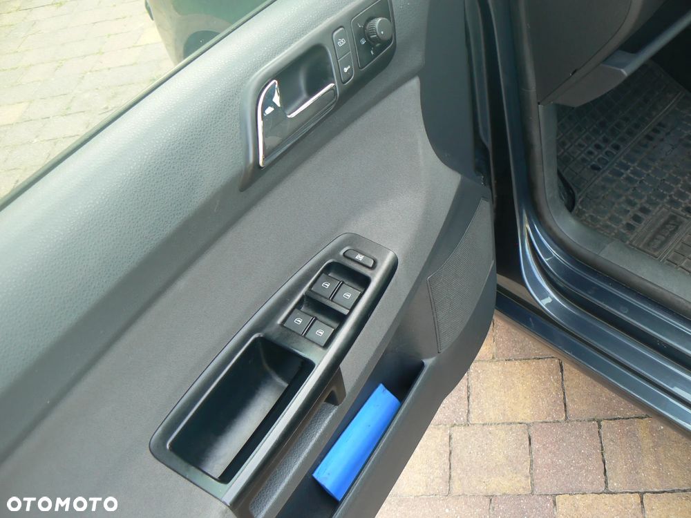 Volkswagen Polo 1.4 16V Trendline - 9