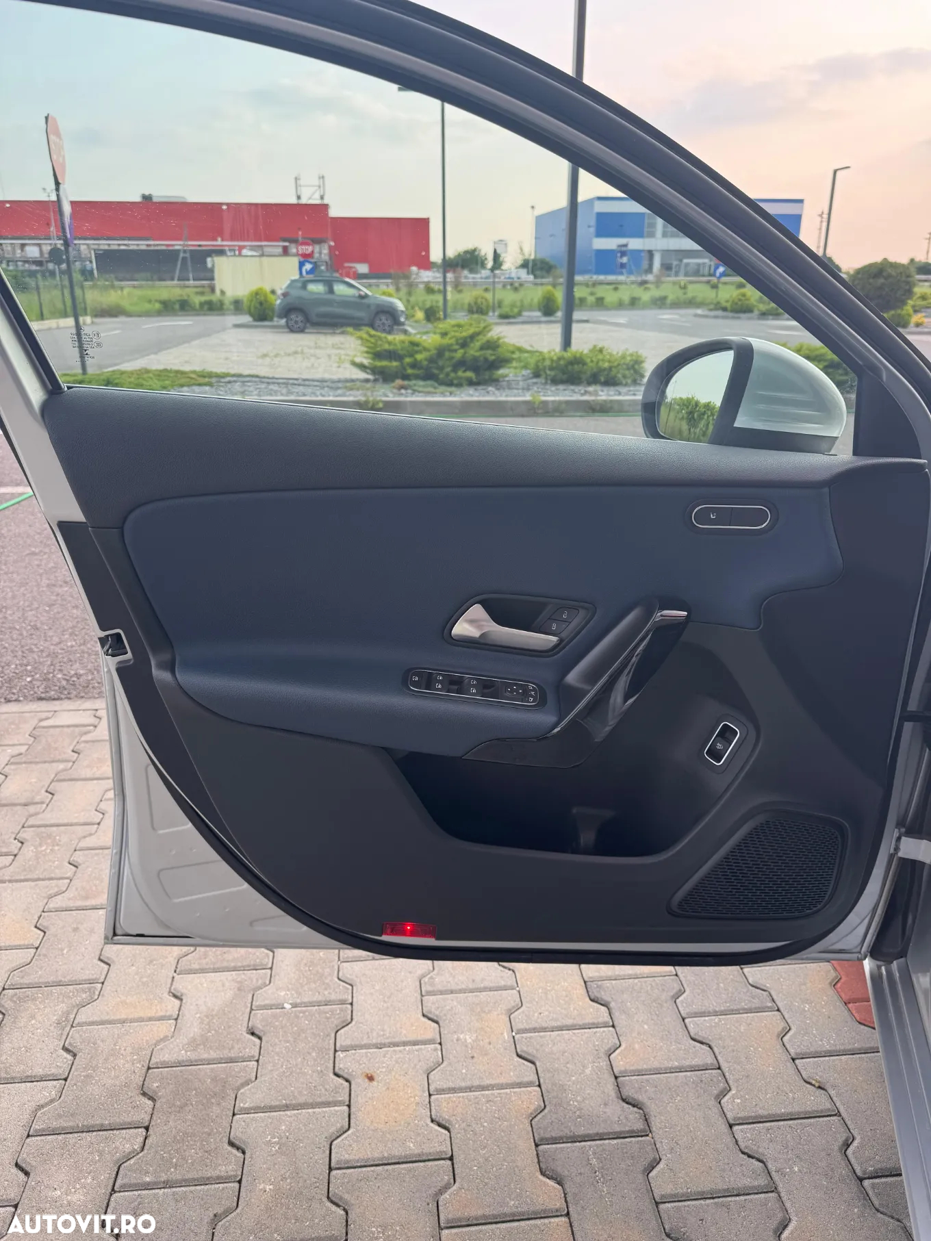 Mercedes-Benz A 180 d 7G-DCT - 13