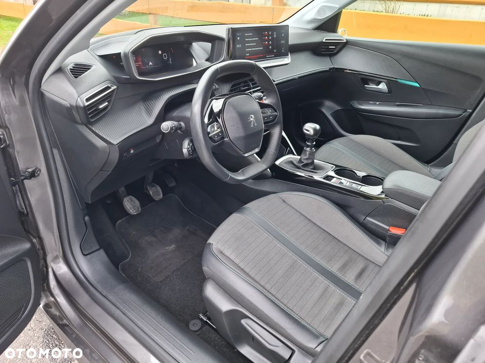 Peugeot 208 1.2 T Allure S&S - 24