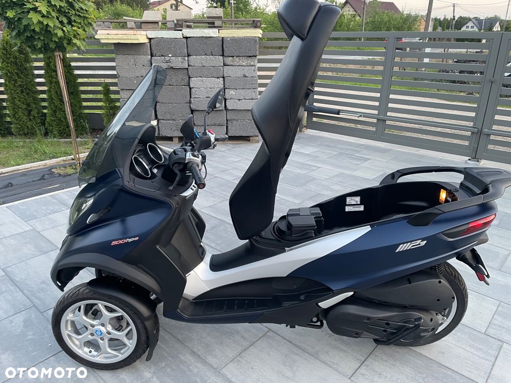 Piaggio MP-3 - 5