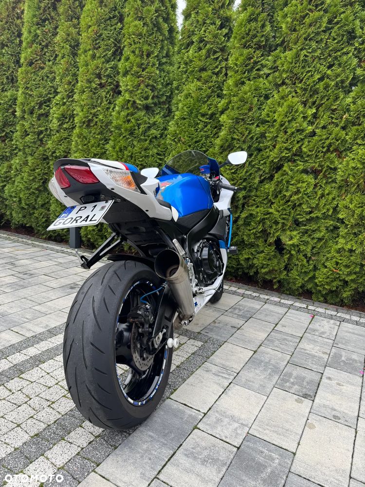 Suzuki GSX-R - 4