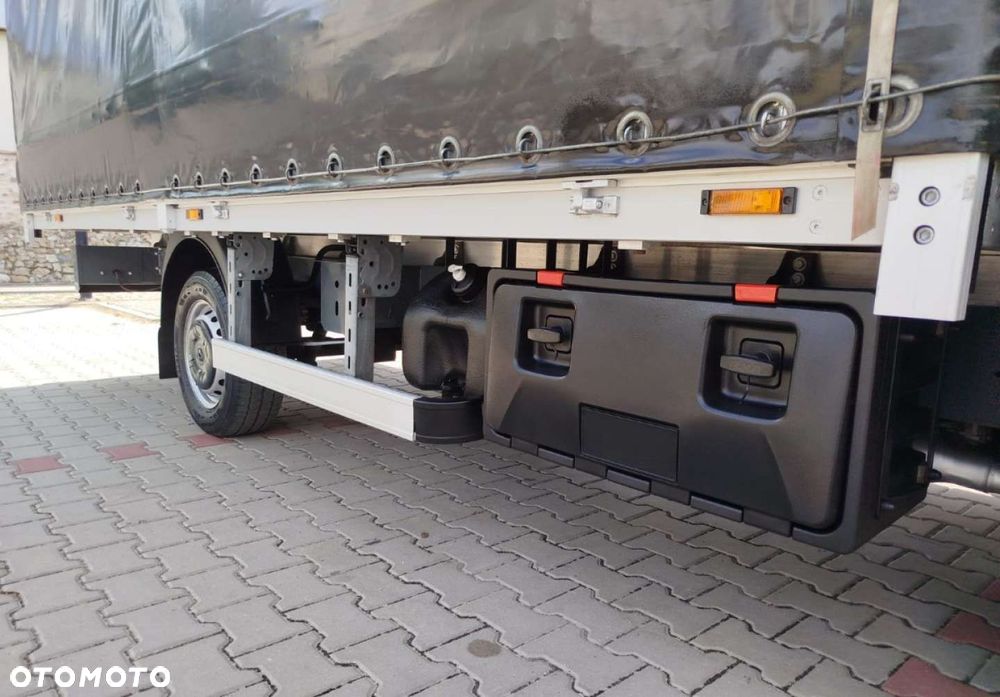 Renault Master - 32