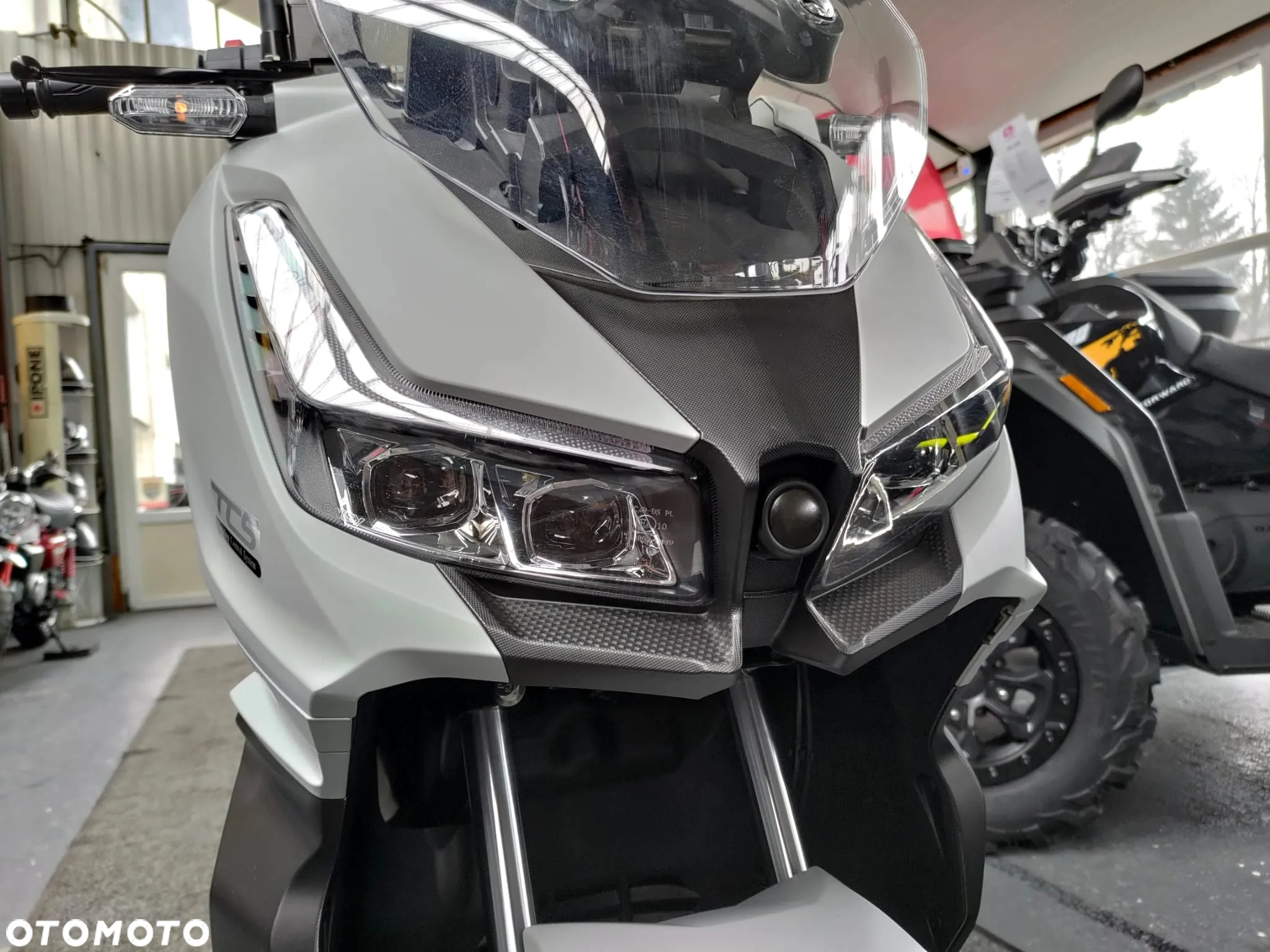 Linhai Scooter - 28